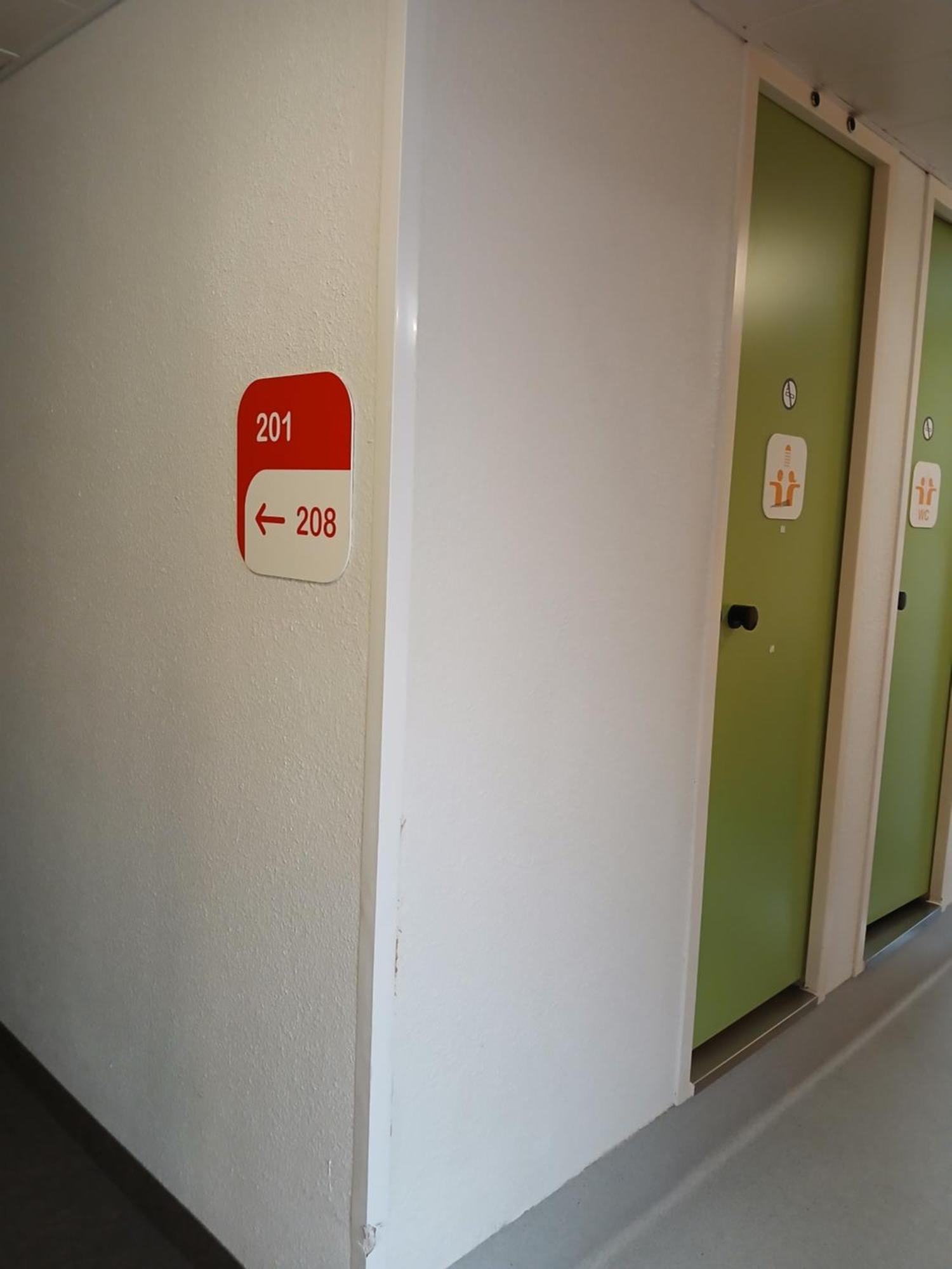 Hotelf1 Valenciennes Douchy Les Mines Hotel Haulchin